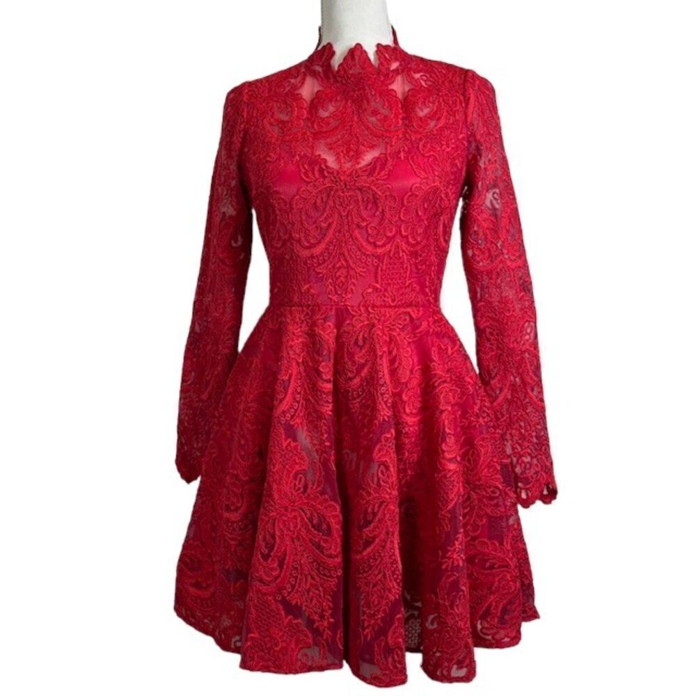 Saylor Raspberry Rita Mini Dress Open Back‎ Mock Neck Lacy Lined Size Small - Picture 2 of 15